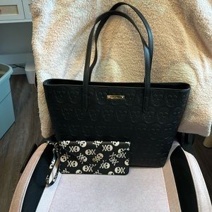 Betsey Johnson skull bag!